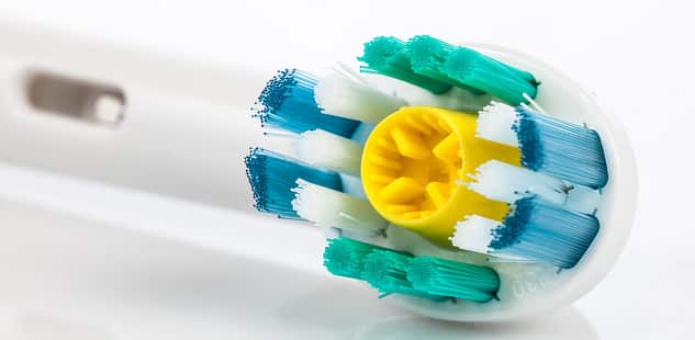 طريقة تنظيف الاسنان بفرشاة الأسنان الكهربائية
